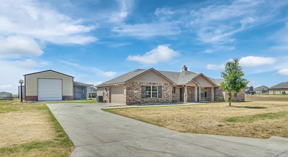 6335 Brookcrest Godley, TX 76044