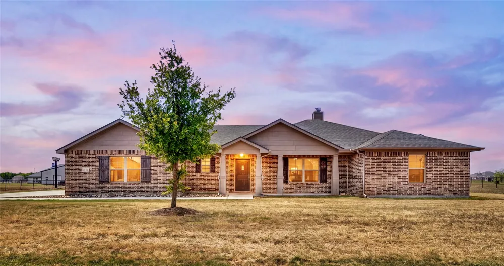 6335 Brookcrest Godley, TX 76044