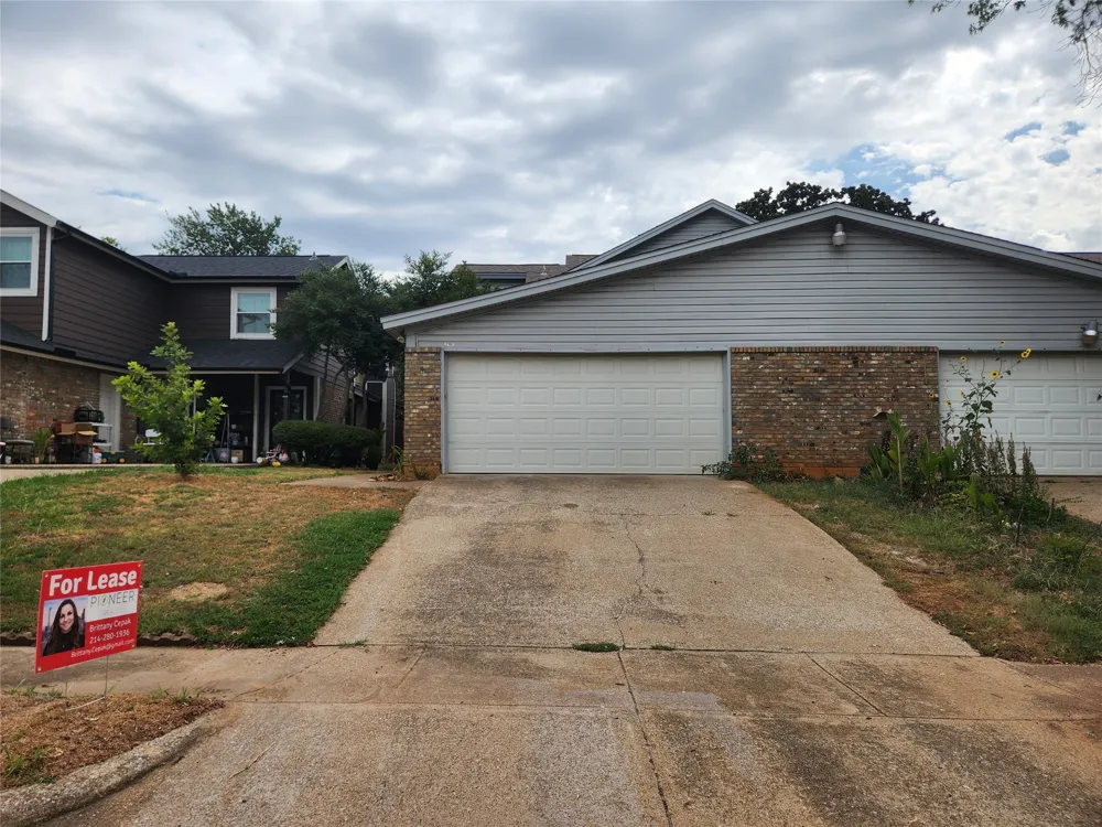 1425 Palmnold Circle W Fort Worth, TX 76120