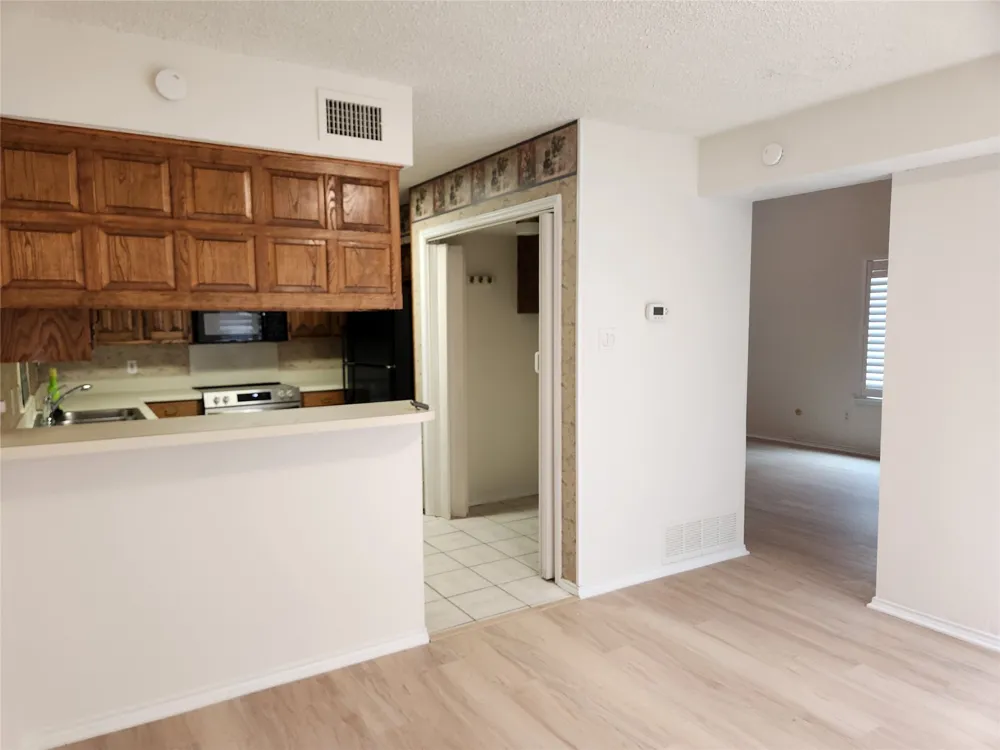 1425 Palmnold Circle W Fort Worth, TX 76120