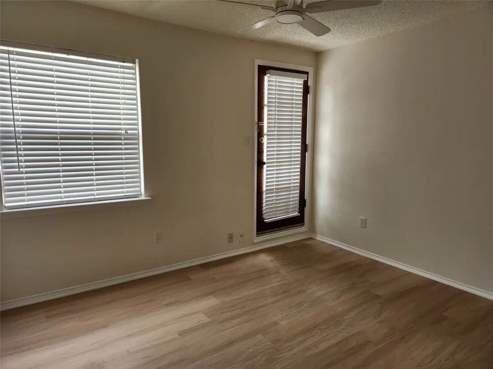 1425 Palmnold Circle W Fort Worth, TX 76120