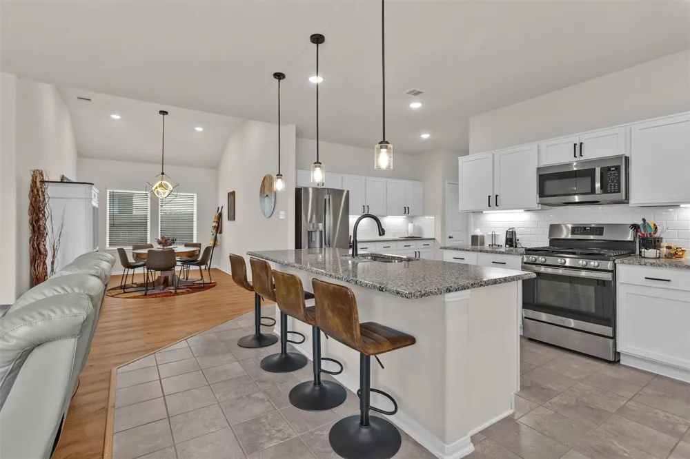 30408 Crystal Stream Lane Magnolia, TX 77355