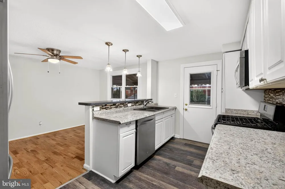 7817 KENTLEY ROAD Dundalk, MD 21222