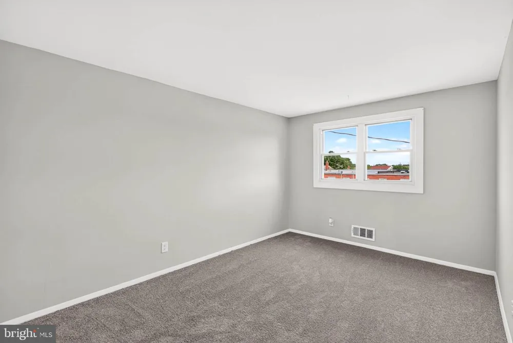 7817 KENTLEY ROAD Dundalk, MD 21222