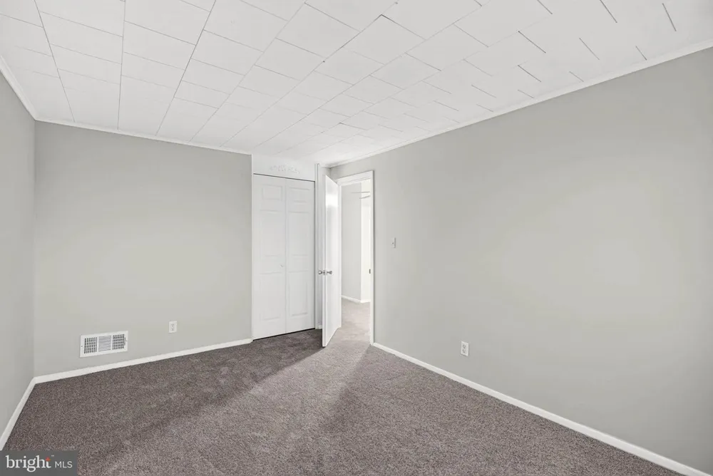 7817 KENTLEY ROAD Dundalk, MD 21222