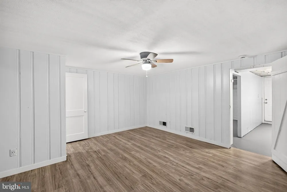 7817 KENTLEY ROAD Dundalk, MD 21222