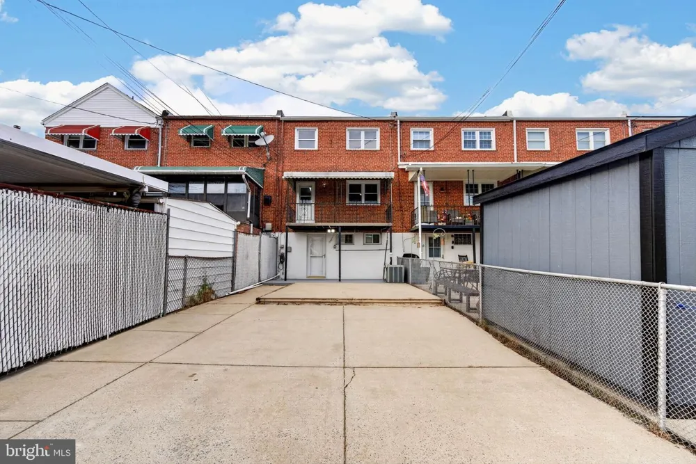 7817 KENTLEY ROAD Dundalk, MD 21222