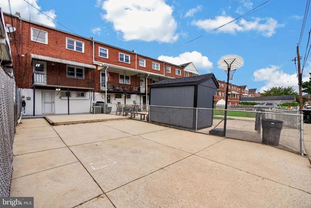 7817 KENTLEY ROAD Dundalk, MD 21222