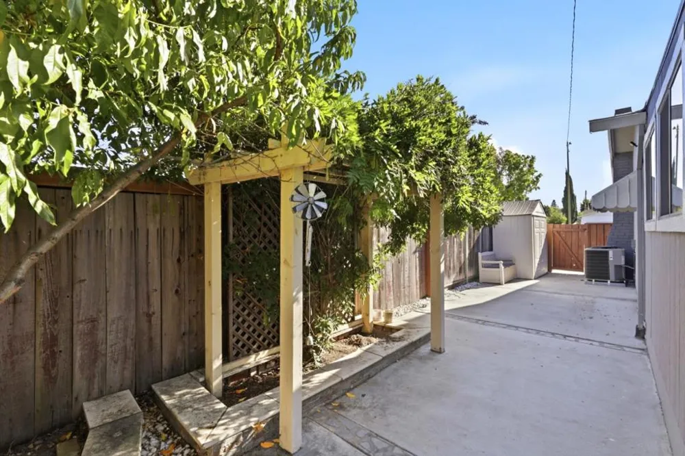 4300 Gayle Drive San Jose, CA 95124
