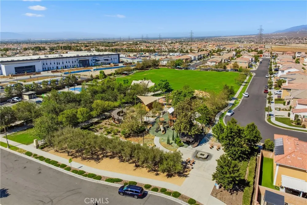 16189 Orchard Street Fontana, CA 92336
