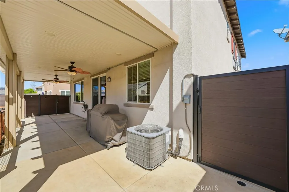 16189 Orchard Street Fontana, CA 92336