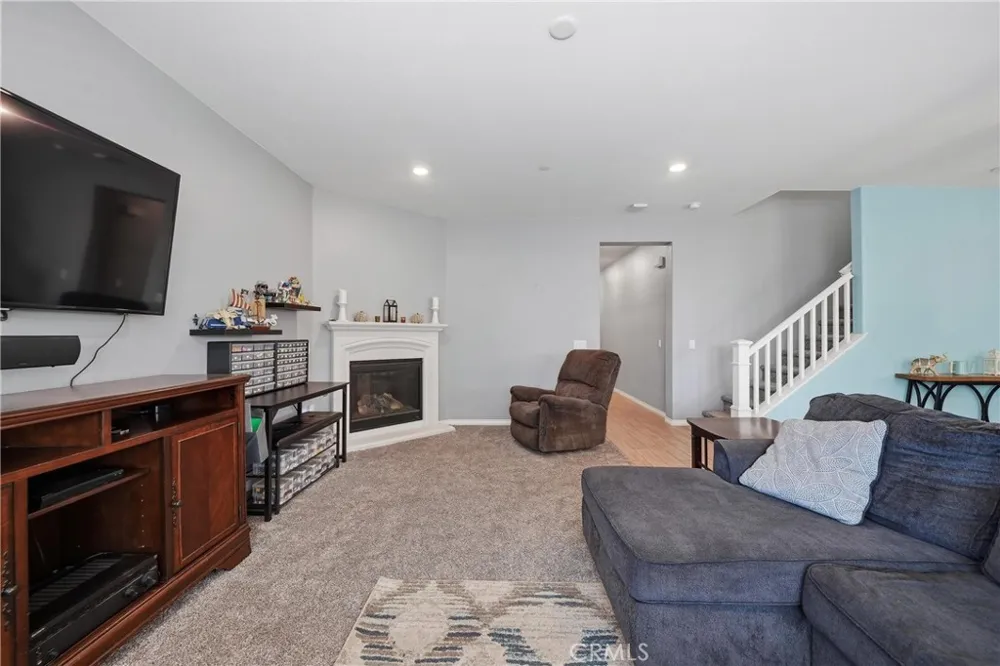 16189 Orchard Street Fontana, CA 92336