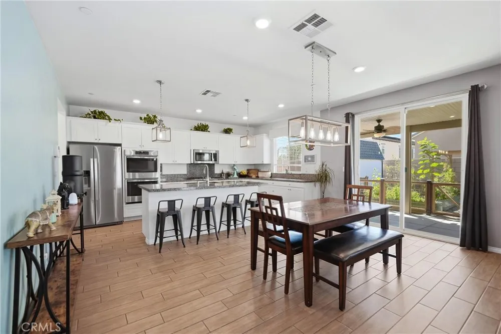 16189 Orchard Street Fontana, CA 92336