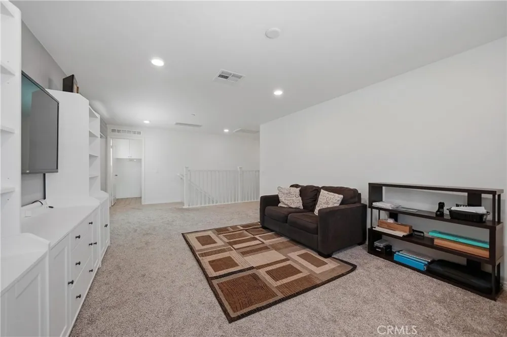 16189 Orchard Street Fontana, CA 92336