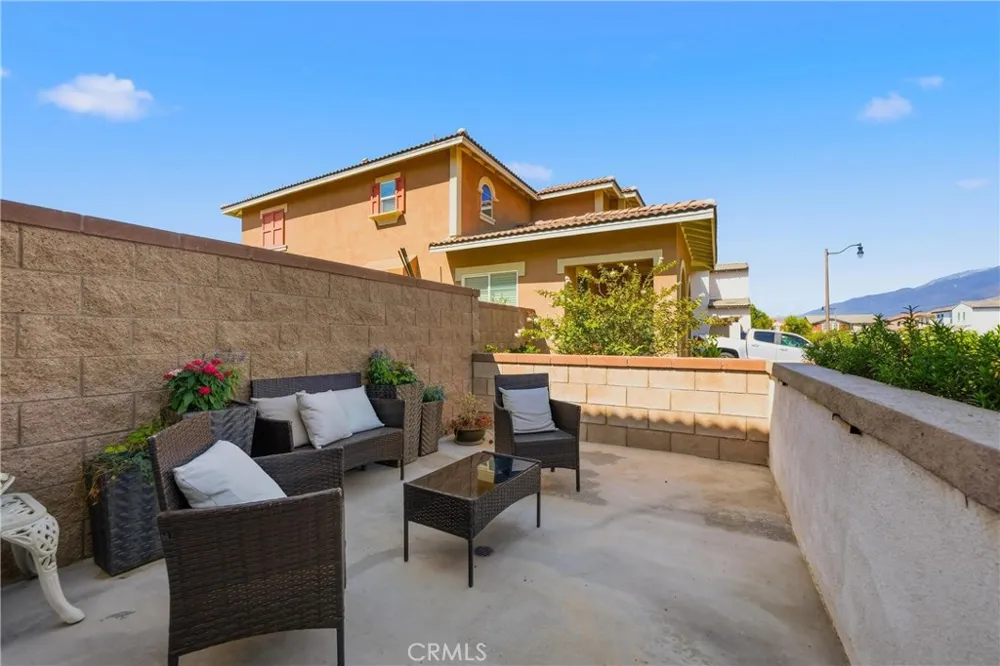 16189 Orchard Street Fontana, CA 92336