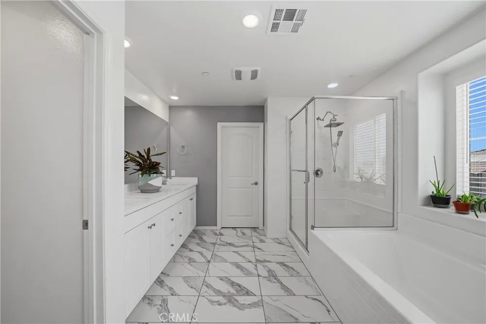 16189 Orchard Street Fontana, CA 92336