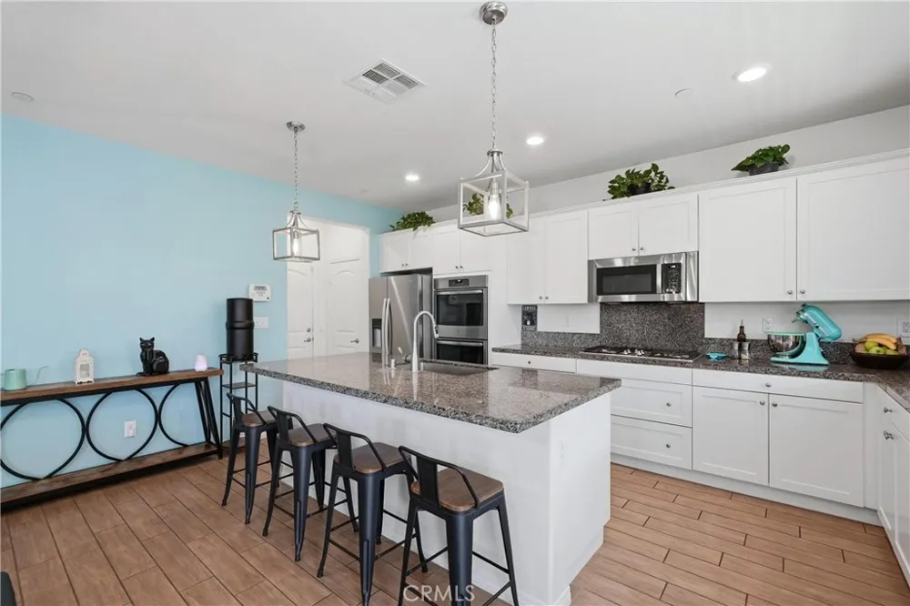 16189 Orchard Street Fontana, CA 92336