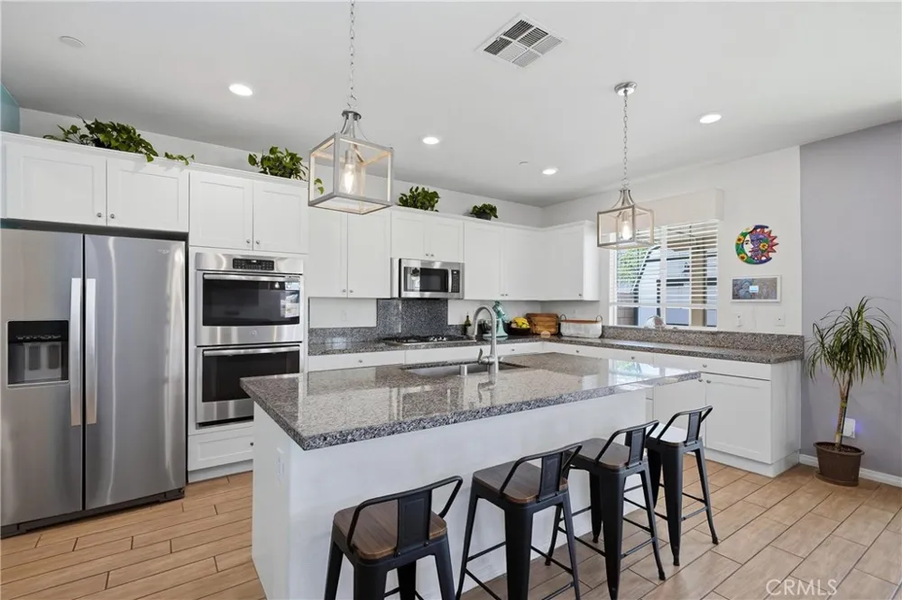 16189 Orchard Street Fontana, CA 92336