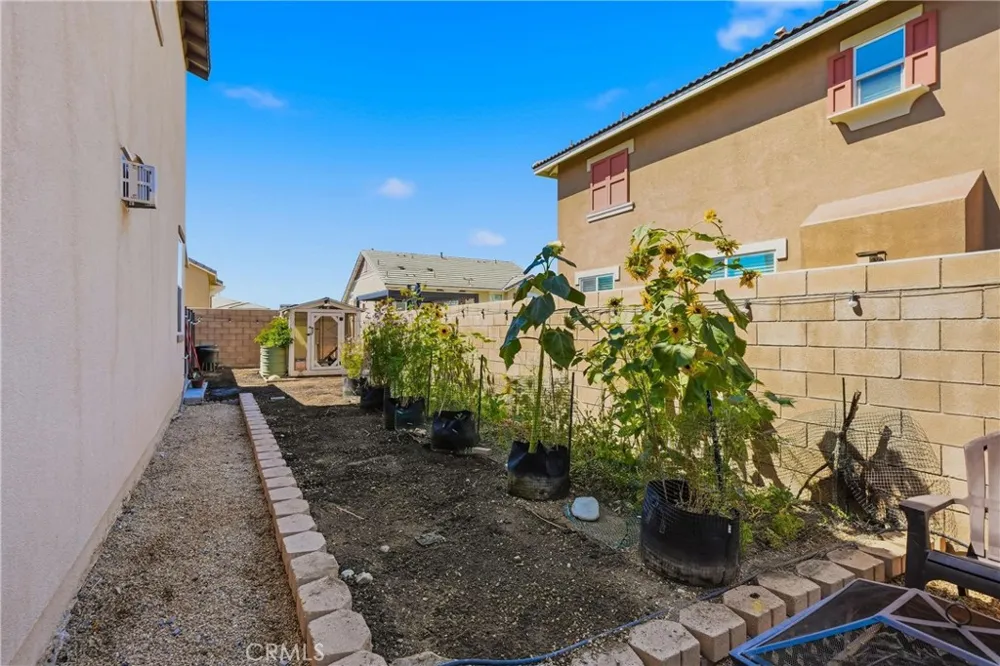 16189 Orchard Street Fontana, CA 92336