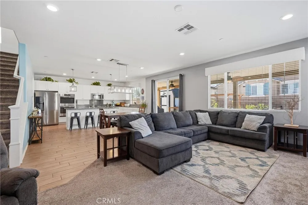 16189 Orchard Street Fontana, CA 92336