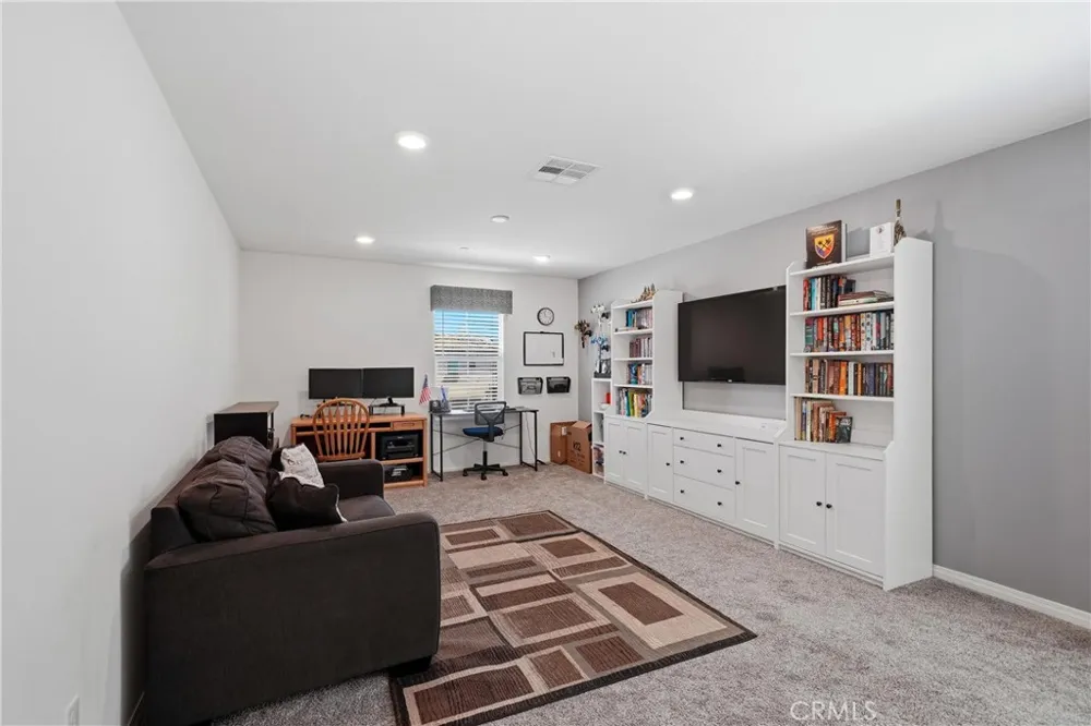 16189 Orchard Street Fontana, CA 92336