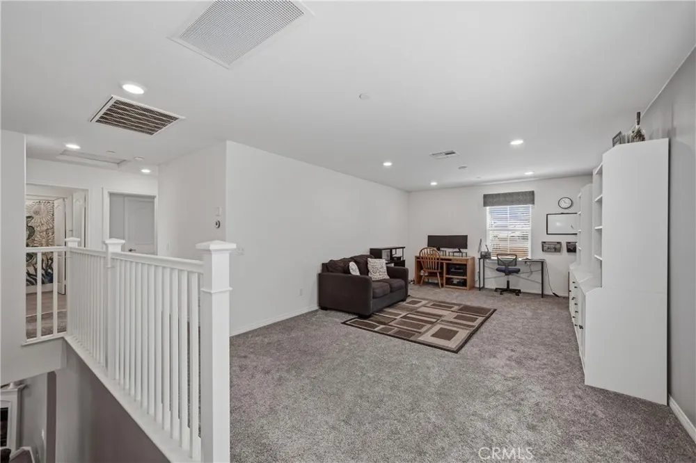 16189 Orchard Street Fontana, CA 92336