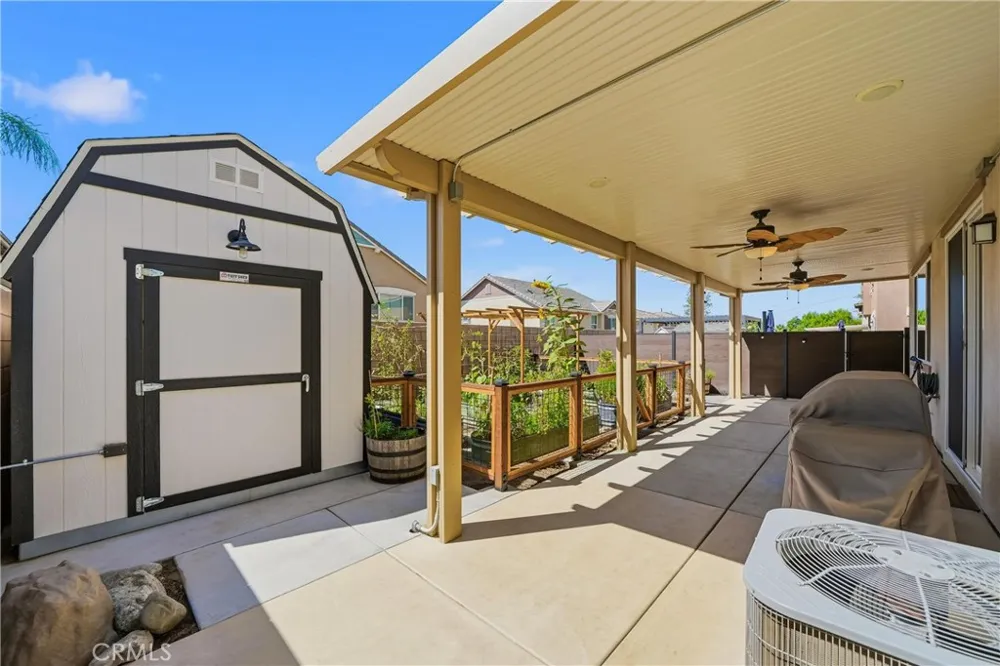 16189 Orchard Street Fontana, CA 92336