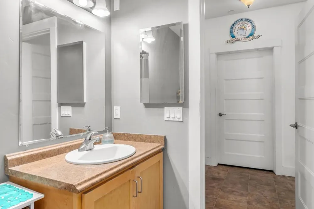 708 Frederick Street #202 Santa Cruz, CA 95062