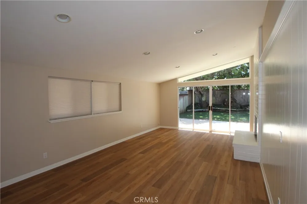 263 Hanover Drive Costa Mesa, CA 92626