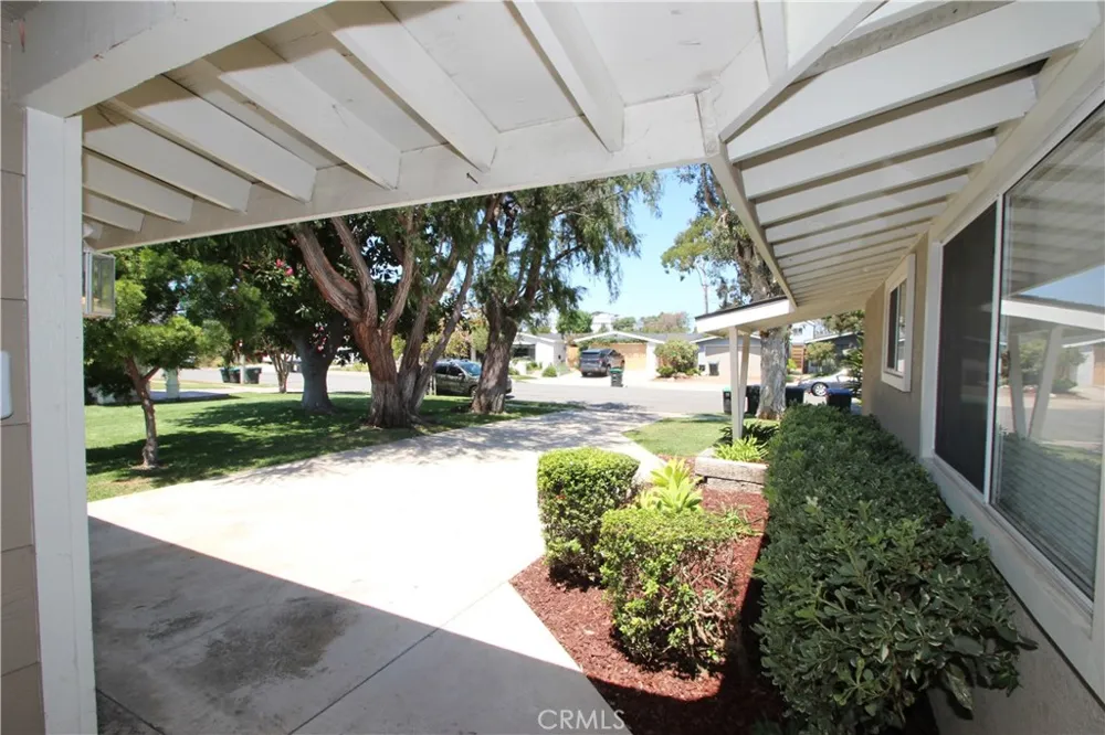 263 Hanover Drive Costa Mesa, CA 92626