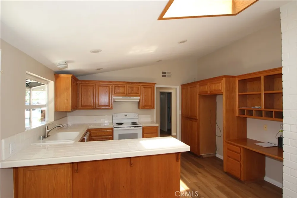 263 Hanover Drive Costa Mesa, CA 92626