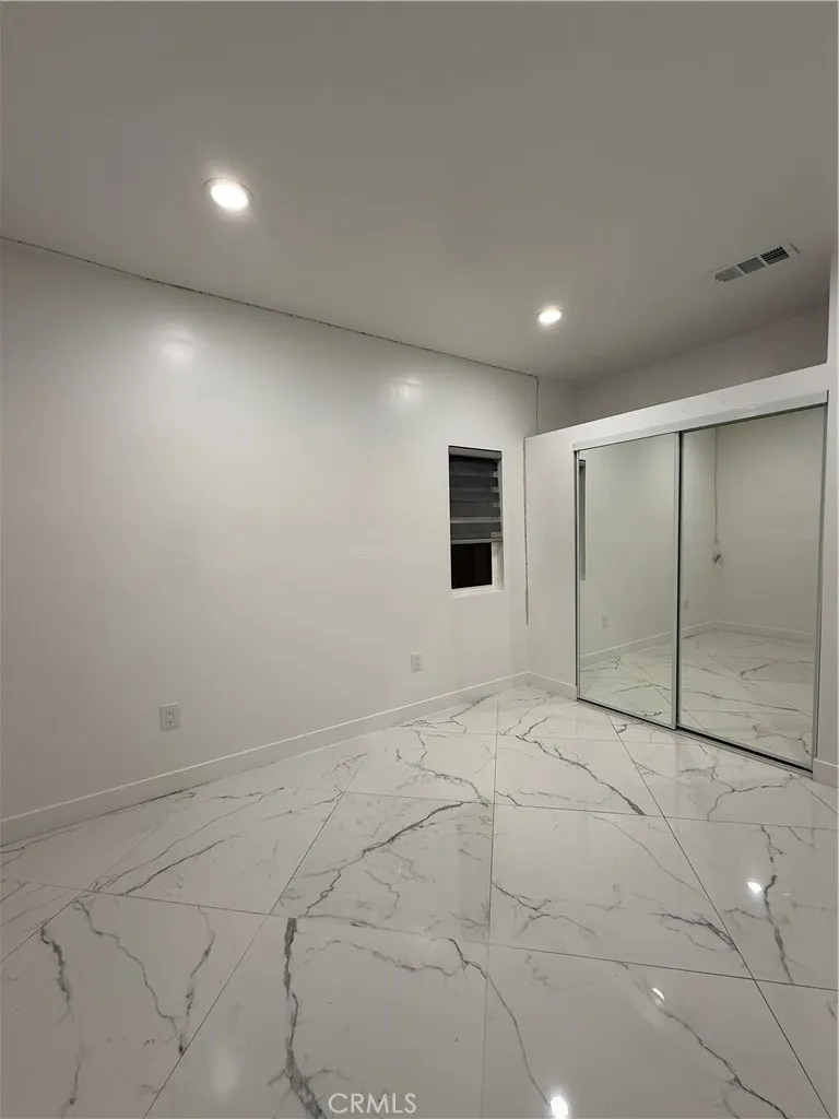 5678 OAK PL Westminster, CA 92683