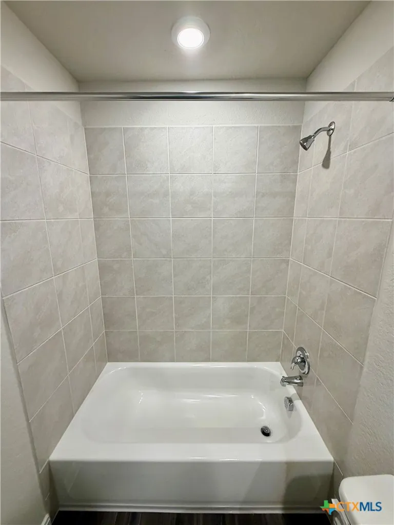 1208 Sweden Seguin, TX 78155