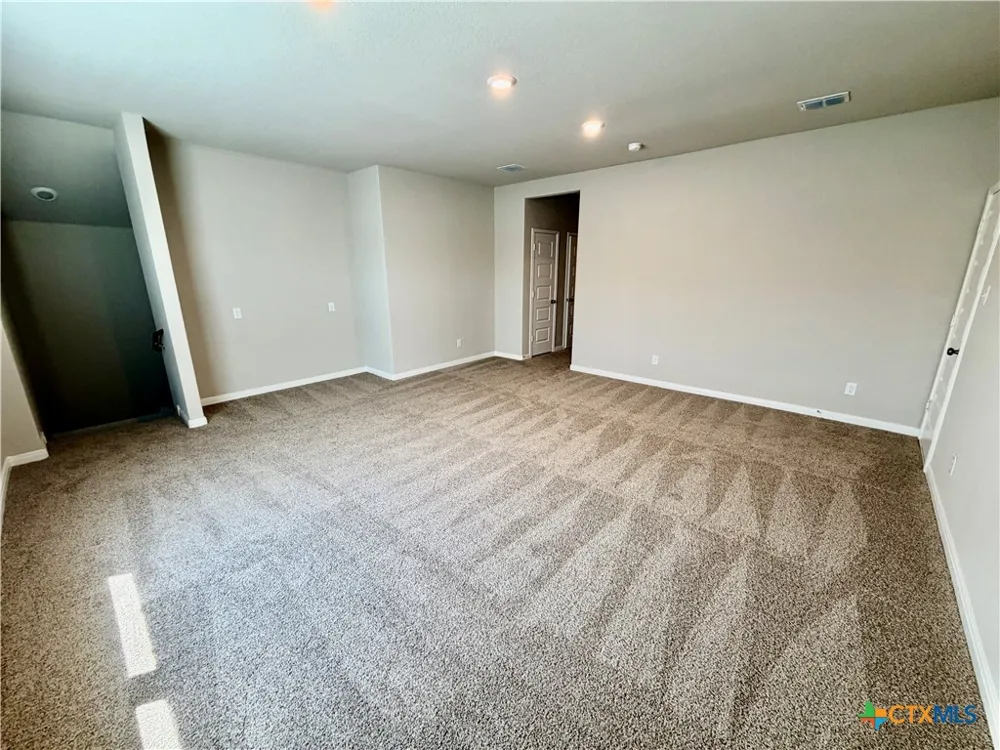 1208 Sweden Seguin, TX 78155