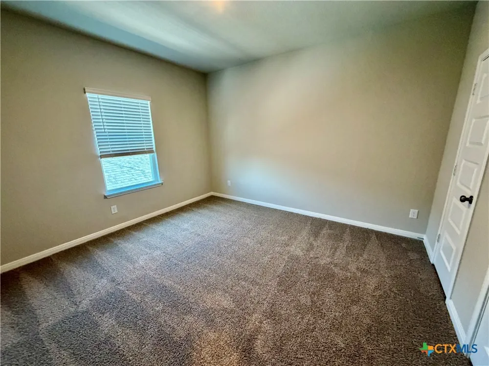 1208 Sweden Seguin, TX 78155