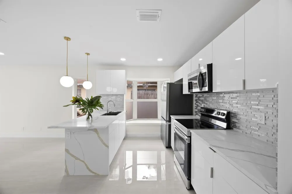 5664 BOYNTON Crescent Boynton Beach, FL 33437