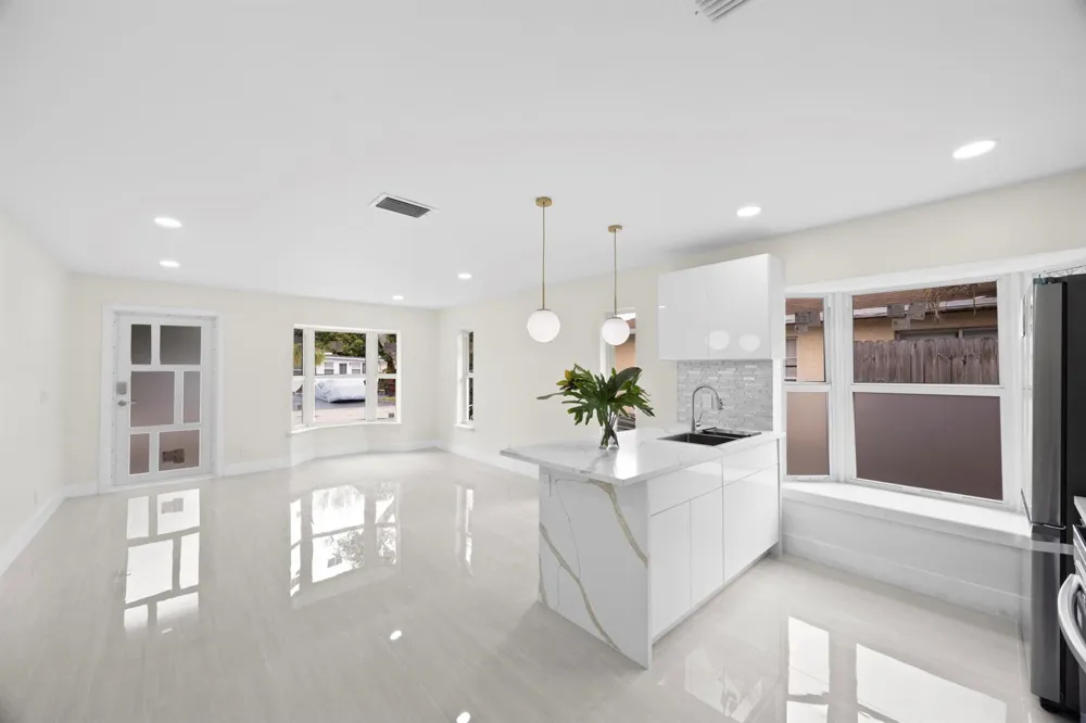 5664 BOYNTON Crescent Boynton Beach, FL 33437