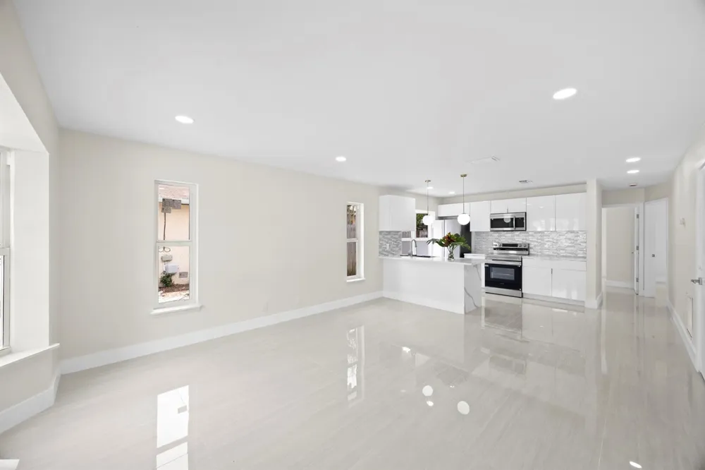 5664 BOYNTON Crescent Boynton Beach, FL 33437