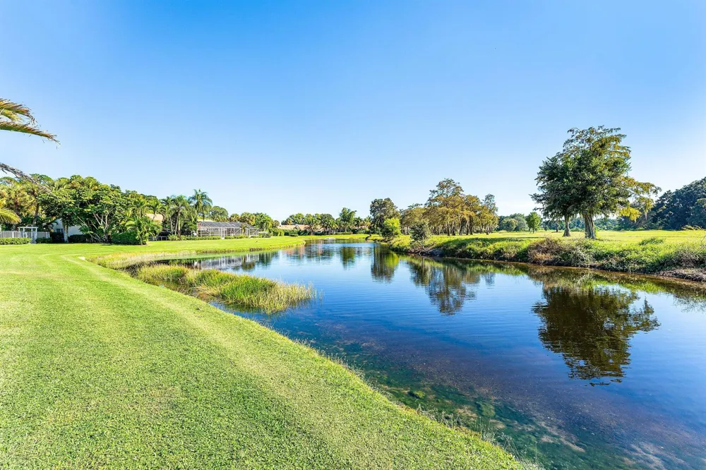 2312 Las Casitas Drive Wellington, FL 33414