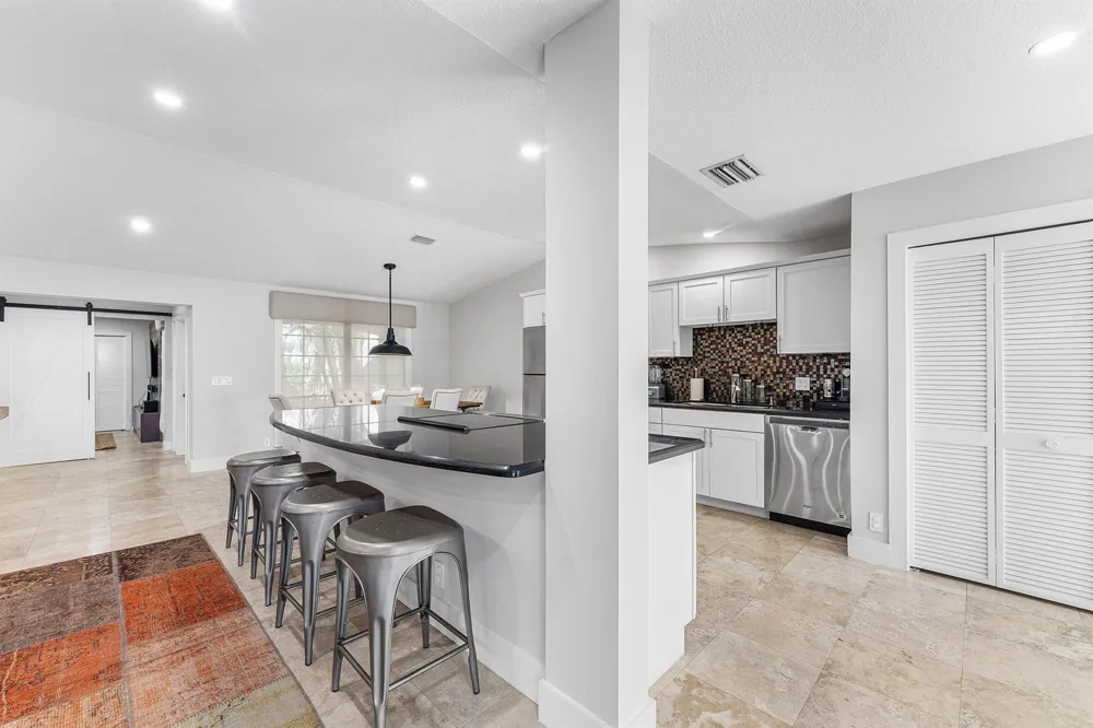 2312 Las Casitas Drive Wellington, FL 33414
