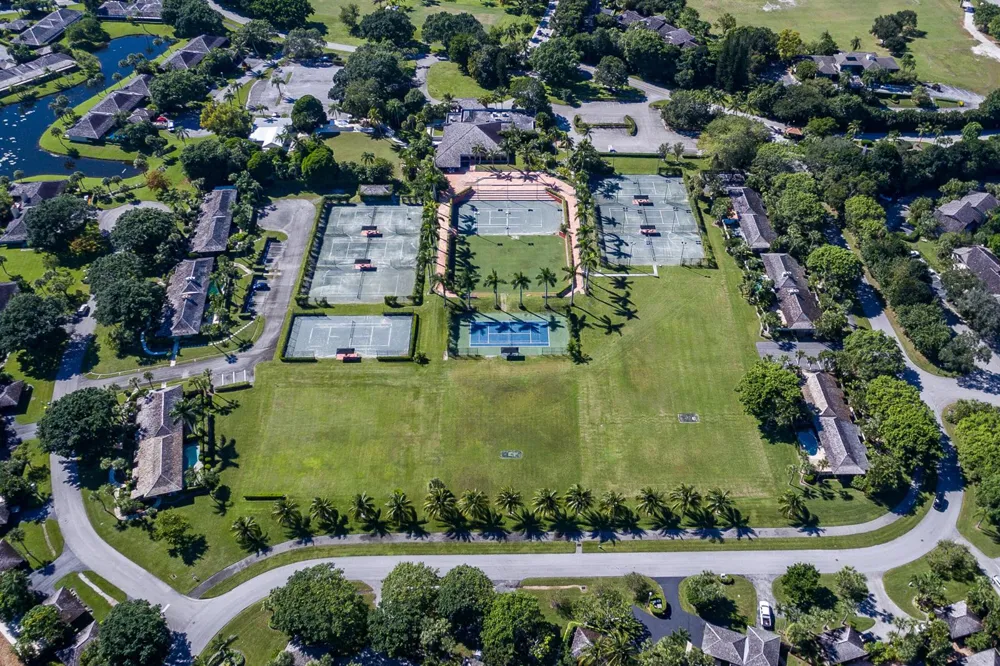 2312 Las Casitas Drive Wellington, FL 33414