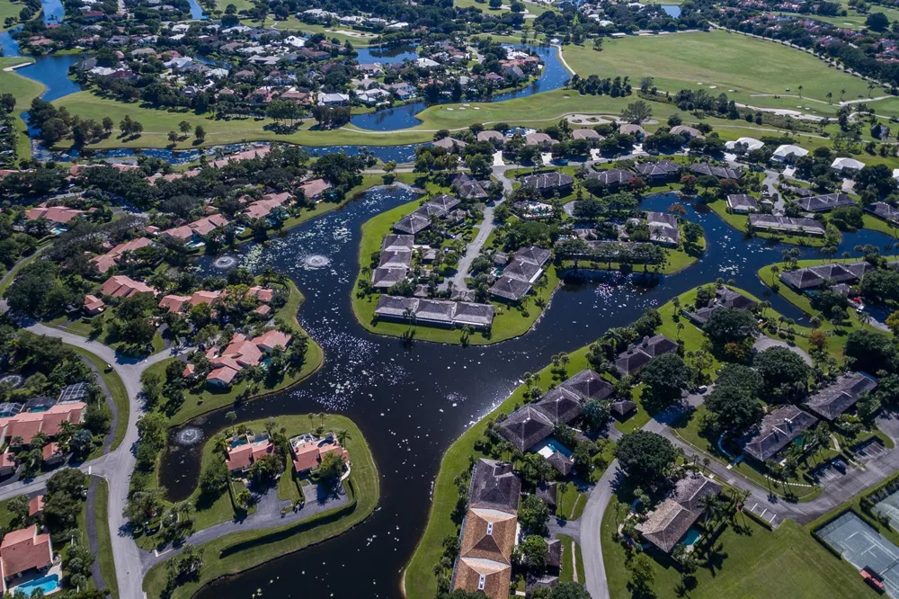 2312 Las Casitas Drive Wellington, FL 33414