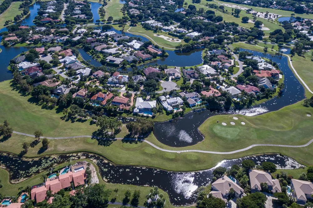 2312 Las Casitas Drive Wellington, FL 33414