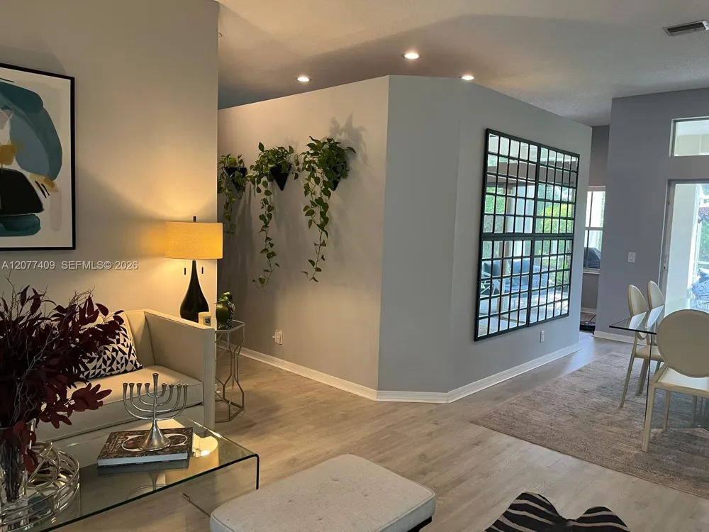 761 Tanglewood Cir #761 Weston, FL 33327