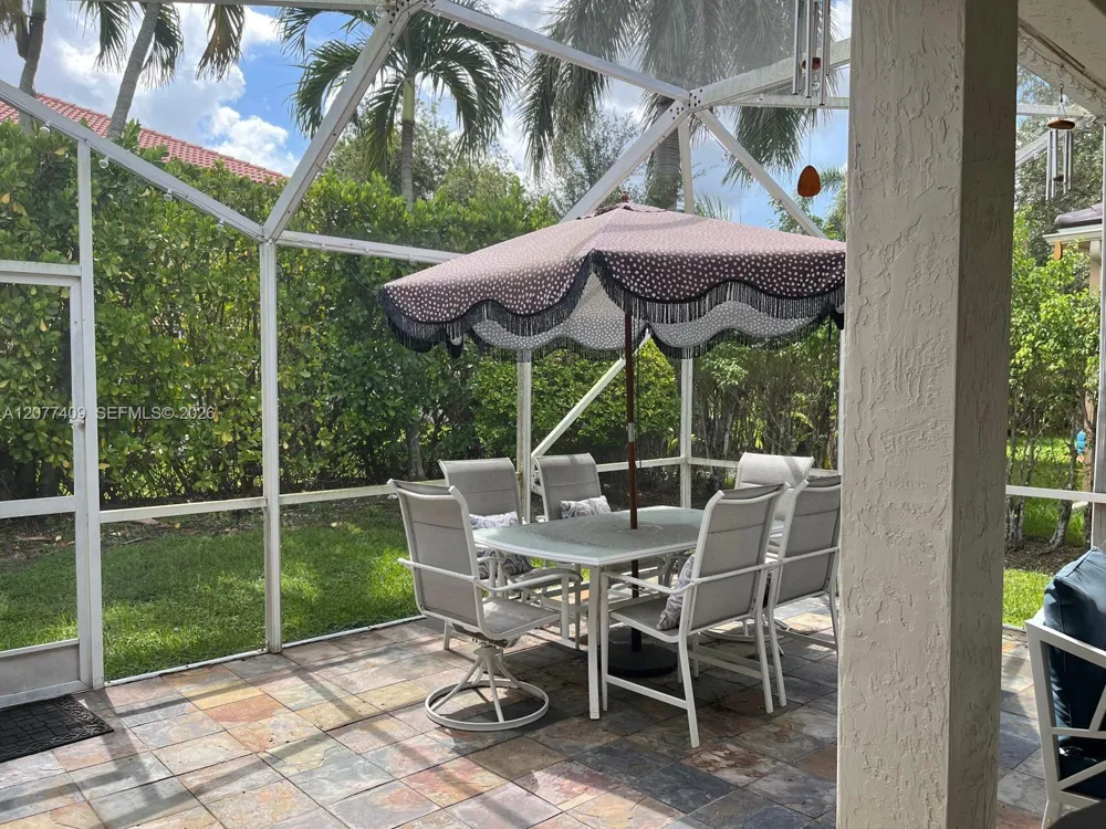 761 Tanglewood Cir #761 Weston, FL 33327
