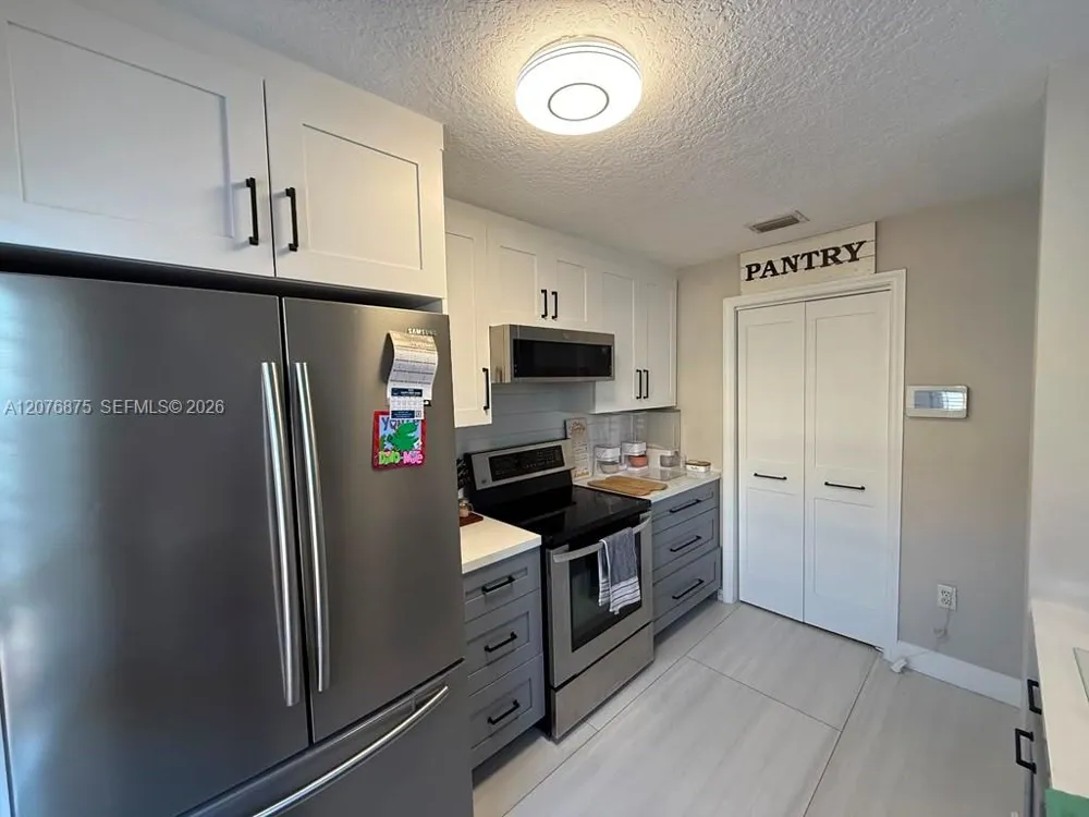 3158 SW 152nd Pl Miami, FL 33185