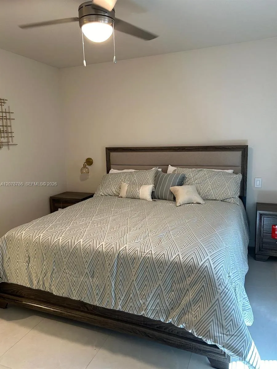 610 NE 2nd St #304 Dania Beach, FL 33004