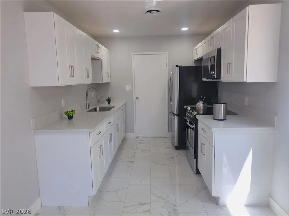 5230 Rou Circle Las Vegas, NV 89122