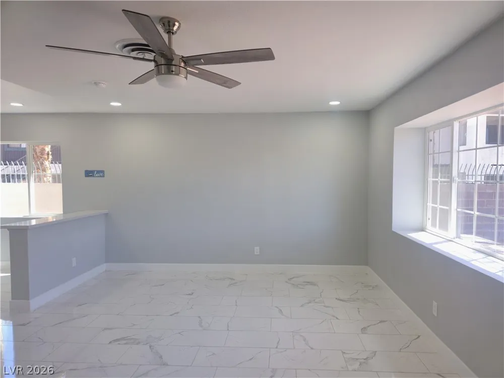 5230 Rou Circle Las Vegas, NV 89122