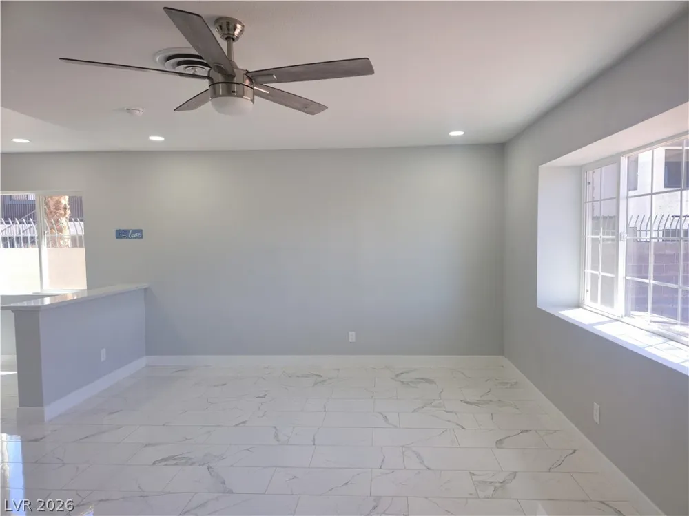 5230 Rou Circle Las Vegas, NV 89122